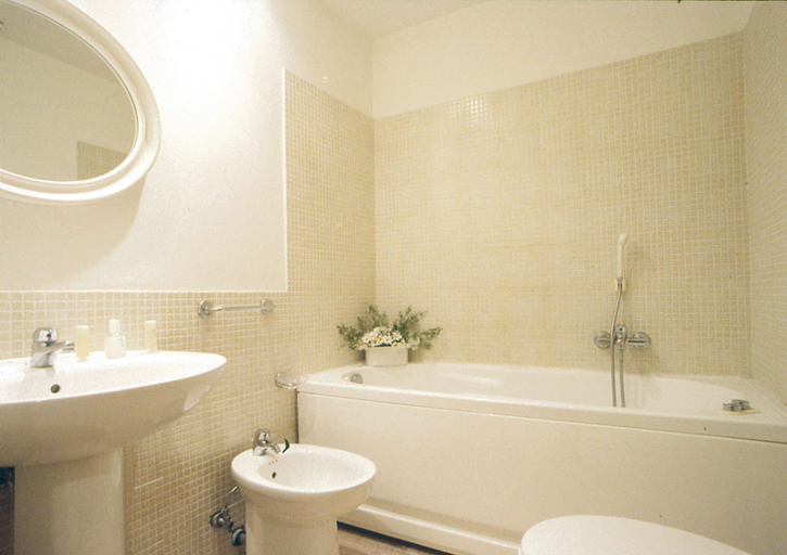 Bathroom 5, Orange Garden Bed & Breakfast, Rome