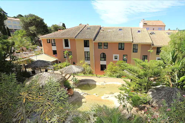 Exterior & Views 2, Hotel Résidence Les Mèdes, Var