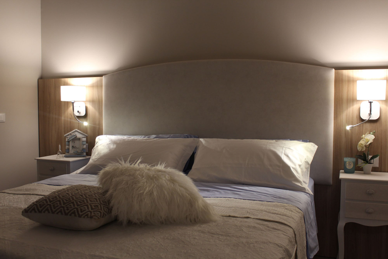 Bedroom 5, Apart-Hotel La Rocchetta, Brescia