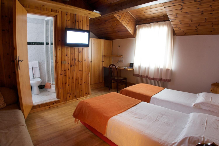 Bedroom 4, Locanda San Lorenzo, Belluno