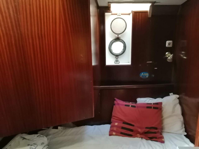 Bedroom, Immaculate 8-bed Cottage in Harlingen, Harlingen