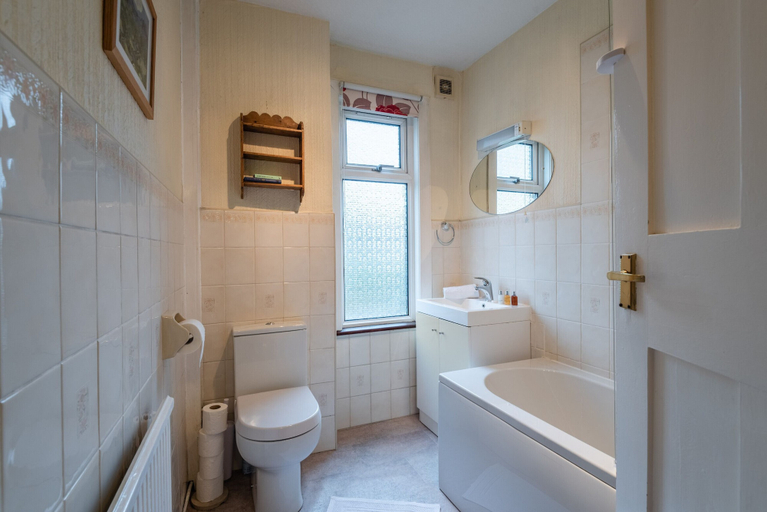 Bathroom 4, Charming Victorian Family Home in Wimbledon, London