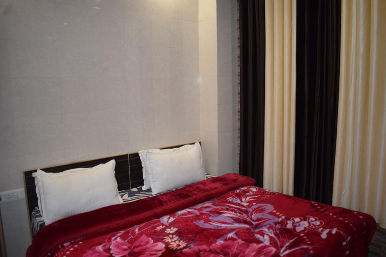 Bedroom 3, Star Light Hotel, Amritsar