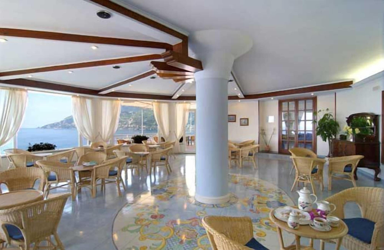 Food & Drinks 5, Hotel Club Due Torri, Salerno