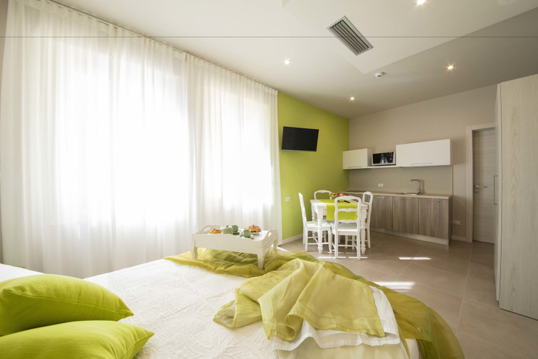 Bedroom 4, Apart-Hotel La Rocchetta, Brescia
