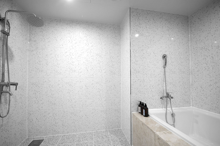 Bathroom 4, Hound Hotel Gijang, Gijang