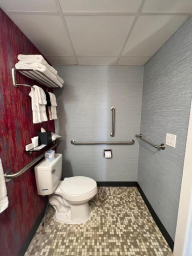 Bathroom 3, The Beach Haus Resort, Grand Traverse