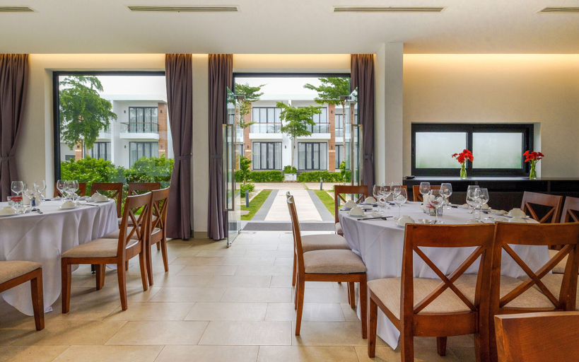 Food & Drinks 5, Saint Simeon Resort & Spa, Long Điền