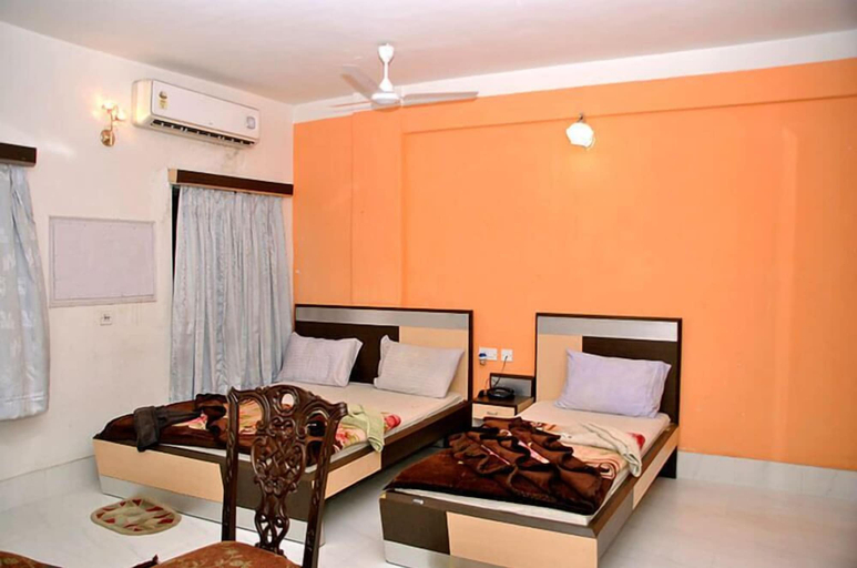 Others 4, Hotel Yashoda International, Birbhum