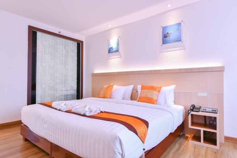 Bedroom 4, Marlin Hotel, Muang Surat Thani