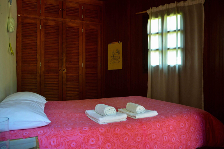 Bedroom 3, YMCA Camp Alambre Bungalows, Setúbal