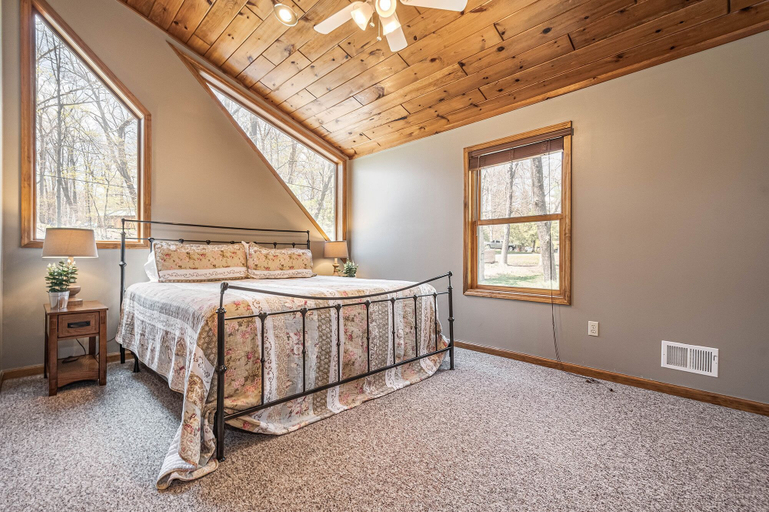Bedroom 2, Fearer's Favorite Place, Garrett