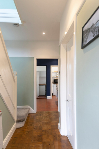 Others, 3 Bedroom House with Parking Bournemouth, Bournemouth