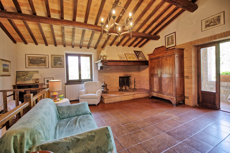 Others 5, Casale Giulio, Siena