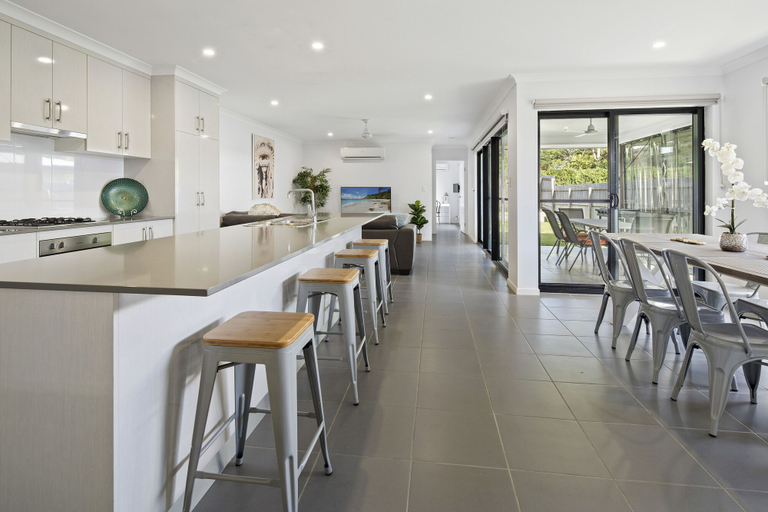 Food & Drinks, Whitsundays Paradise by the Port, Whitsunday
