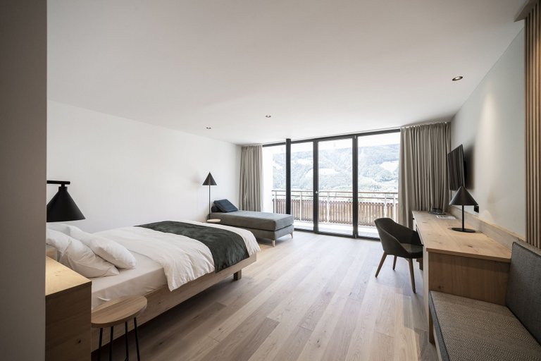 Bedroom 3, Boutique Hotel Belvedere, Bolzano