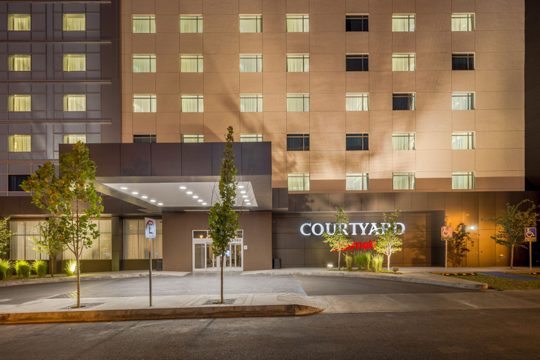 Exterior & Views 2, Courtyard by Marriott Chihuahua, Chihuahua