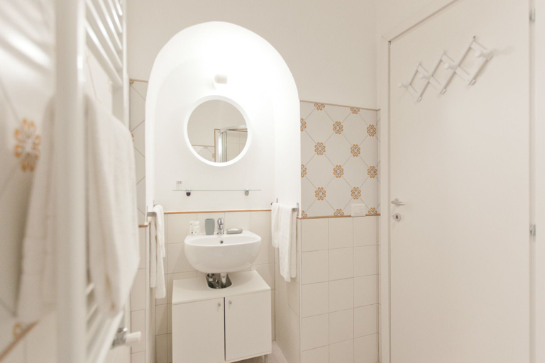 Bathroom 3, BoRooms, Rome