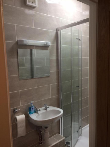 Bathroom 3, The Castle Inn & lodge, Caerphilly