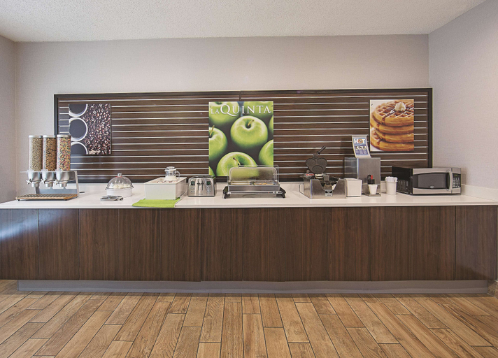 Food & Drinks 5, La Quinta Inn & Suites by Wyndham Fruita, Mesa
