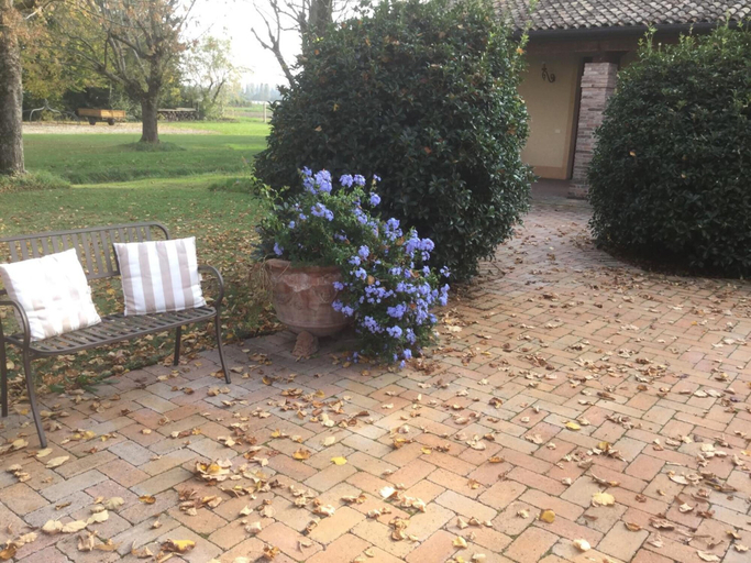 Others 5, Alla Cedrara agriturismo, Ferrara