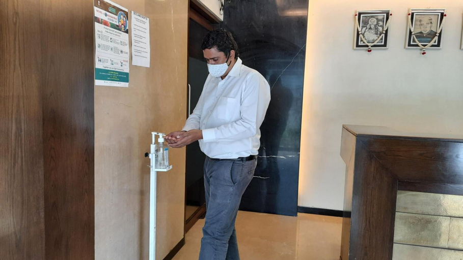 Others 5, Hotel Amigo, Mumbai City