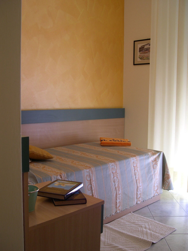 Bedroom 3, Hotel Solidea, Rimini