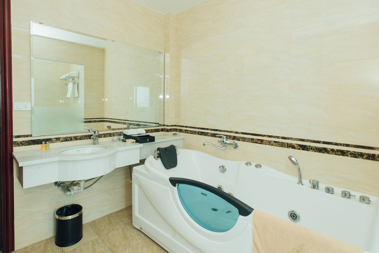 Bathroom 4, Hung Long hotel, Từ Sơn