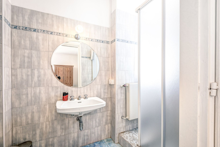 Bathroom 4, Lake Como Beach Resort and Villas, Como