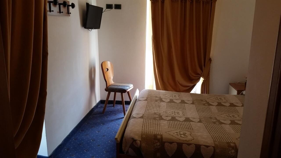 Bedroom 2, Hotel El Mondin, Trento