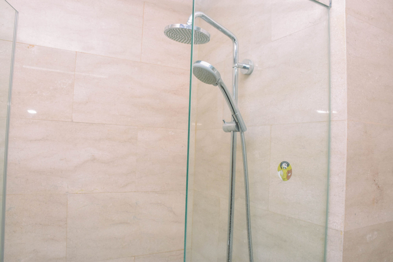 Bathroom 3, Fancy And Nice Studio Room At Menteng Park Apartment, Jakarta Pusat