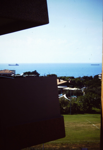 Exterior & Views 26