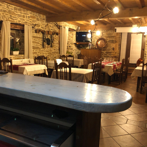 Food & Drinks
