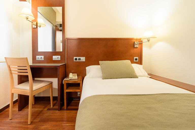 Bedroom 3, Mexico PR, A Coruña