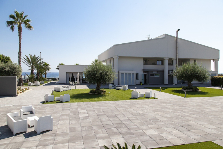 Exterior & Views 2, Santantonioresort, Catania
