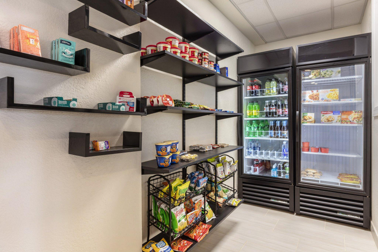 Food & Drinks 5, Holiday Inn Express Metropolis By IHG, Massac