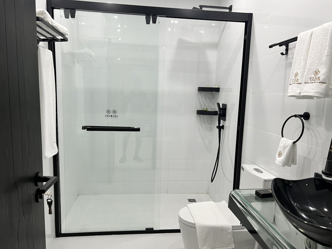 Bathroom 3, Lifestyle luxury hotel & Residence, Greater Monrovia