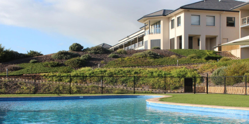 Lady Bay Hotel, Yankalilla