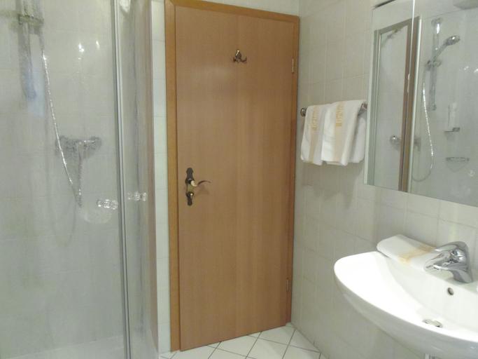 Bathroom 4, Hotel Grünberger, Berchtesgadener Land