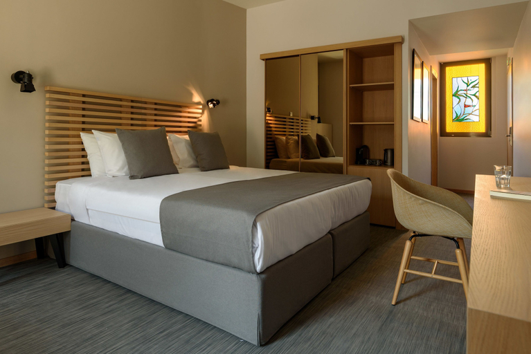 Bedroom 4, Fos DownTown Suites, Attica