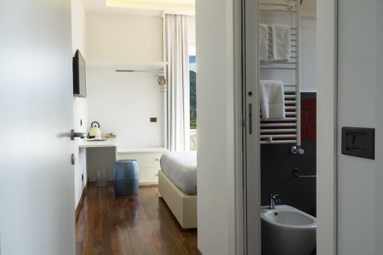 Bathroom 5, Villa Romeo in Vico Equense, Napoli