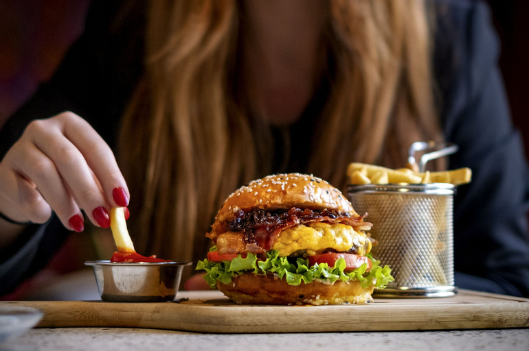 Food & Drinks 30