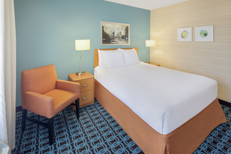 Bedroom 4, Fairfield Inn & Suites Austin-University Area, Travis