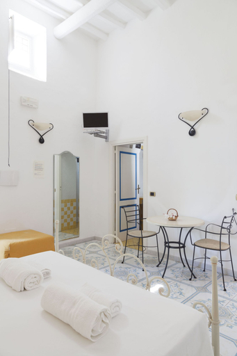 Bedroom 3, Hotel Girasole, Messina