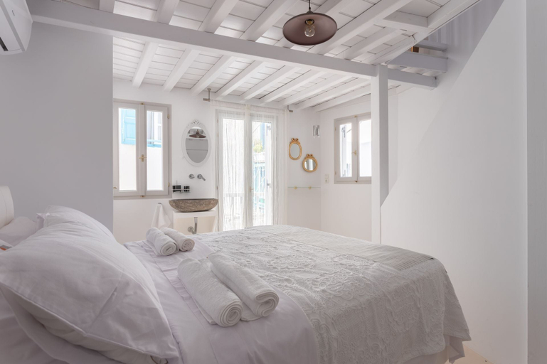 Bedroom 4, aniko suites Chora, South Aegean
