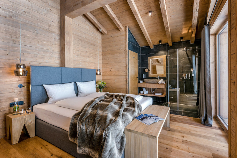 Bedroom 3, LA SOA Chalets & Eventlodge, Reutte