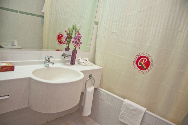 Bathroom 3, Six Seasons Hotel, Dubai
