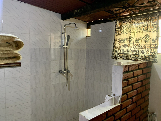Bathroom 4, New Pamoja Lodge, Arusha Urban
