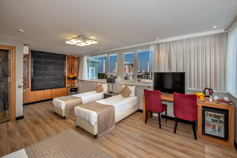 Bedroom 3, Aristocrat Hotel, Fatih