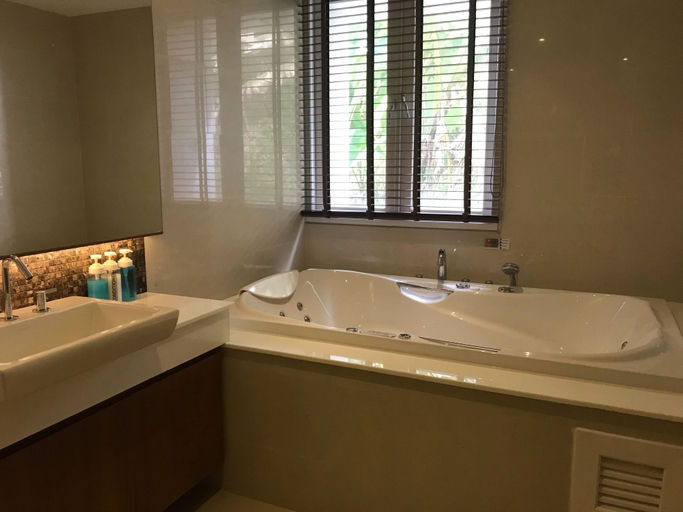 Bathroom 4, The Privilege Residences, Phuket Island